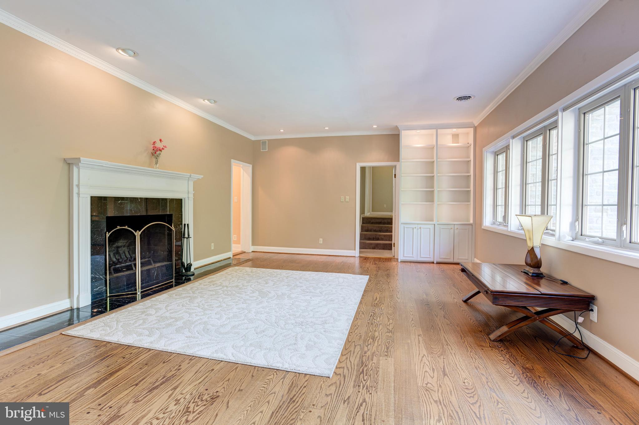 ROLAND PARK - Residential