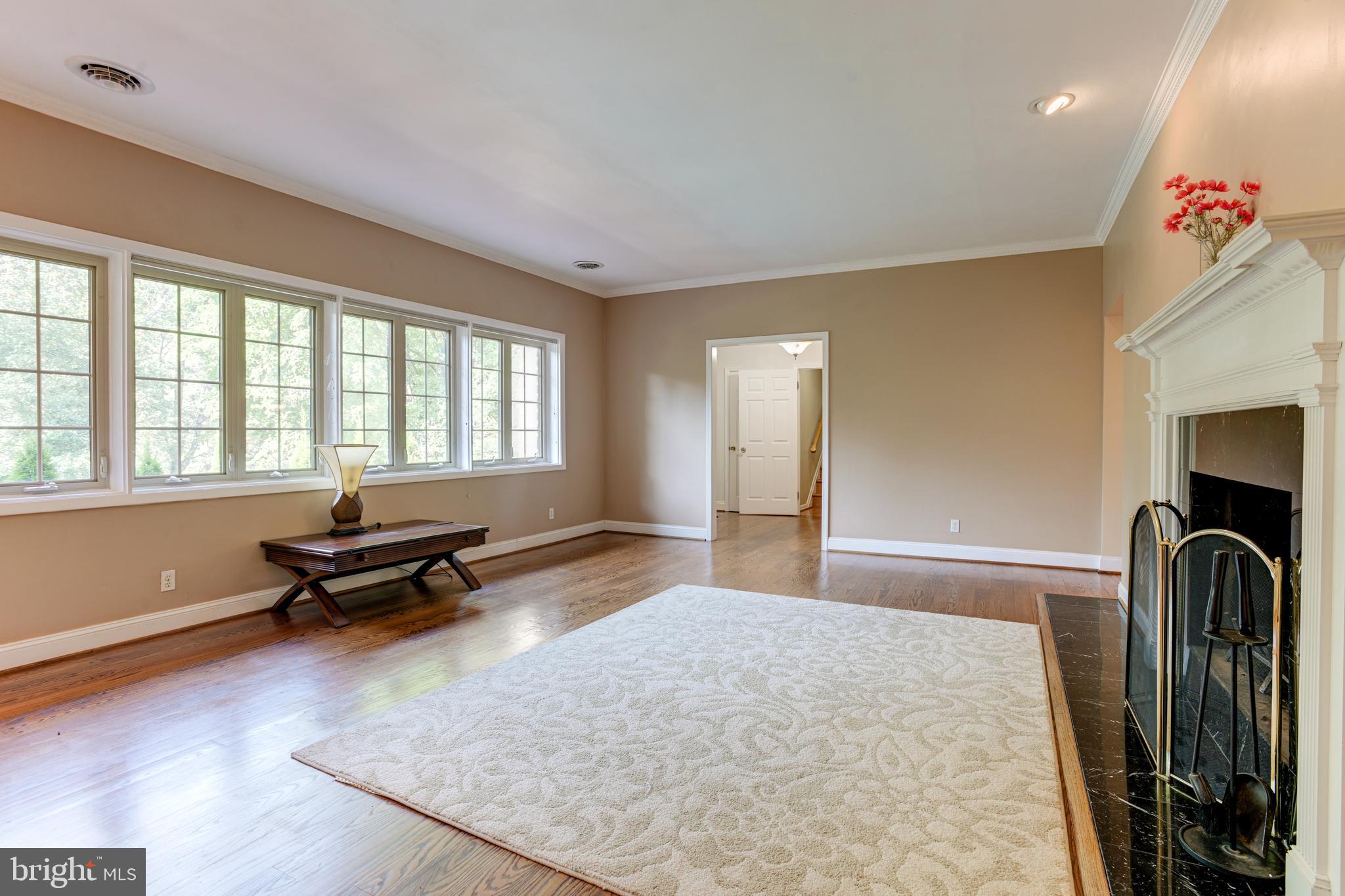 ROLAND PARK - Residential