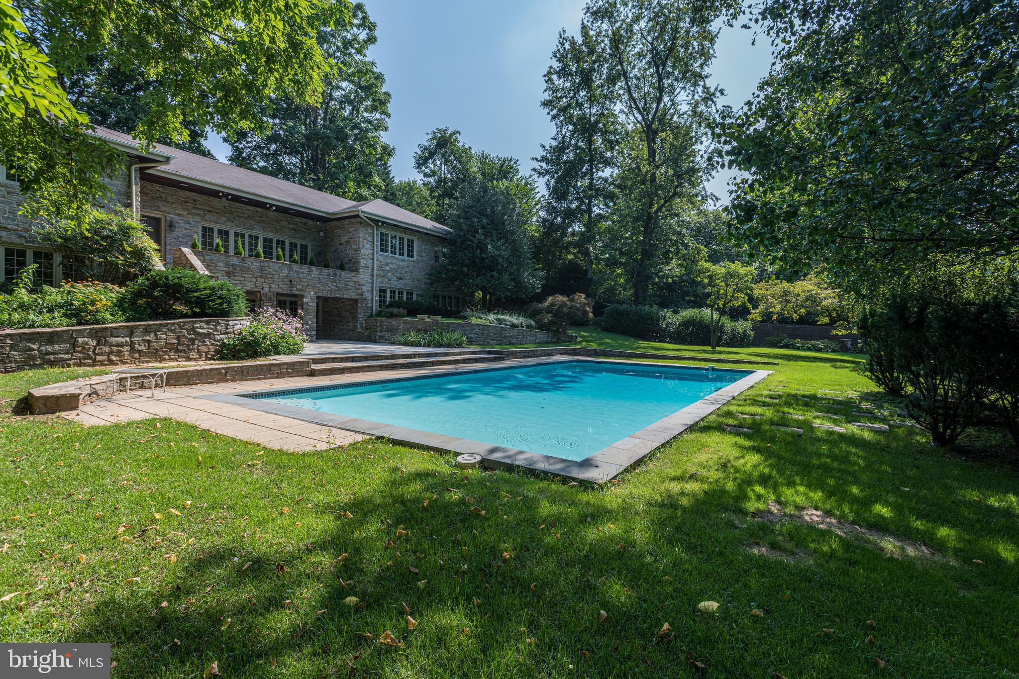 ROLAND PARK - Residential