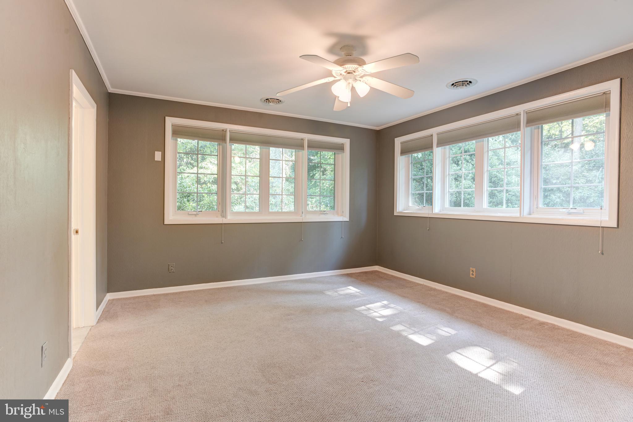 ROLAND PARK - Residential