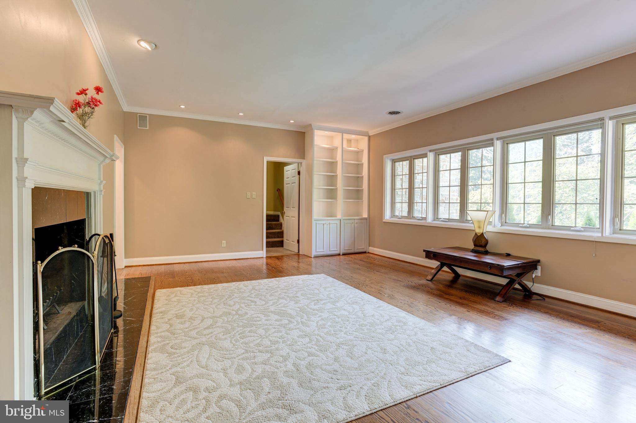 ROLAND PARK - Residential