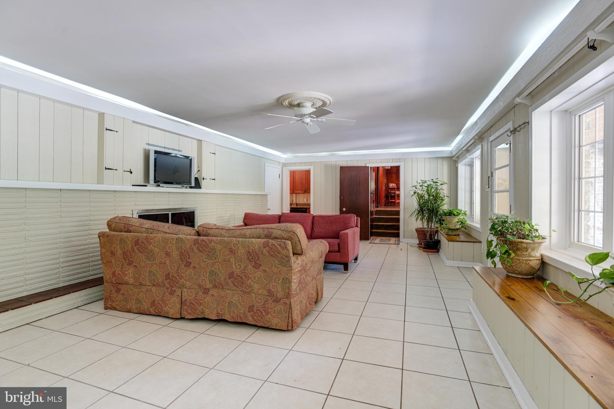 ROLAND PARK - Residential