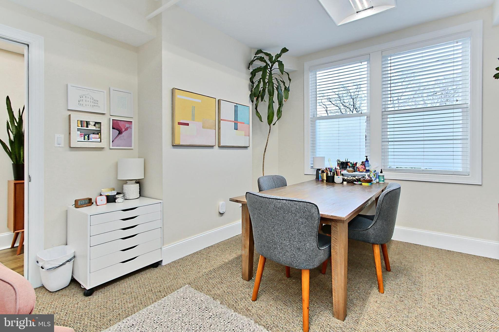 OLD TOWN - Commercial Sale