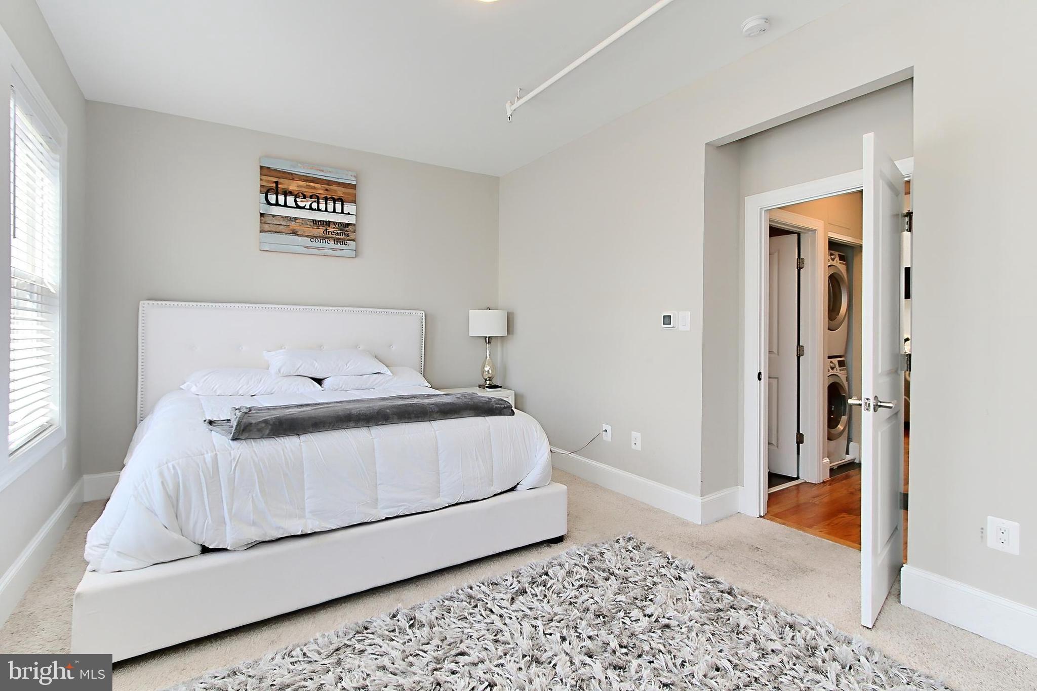 OLD TOWN - Commercial Sale