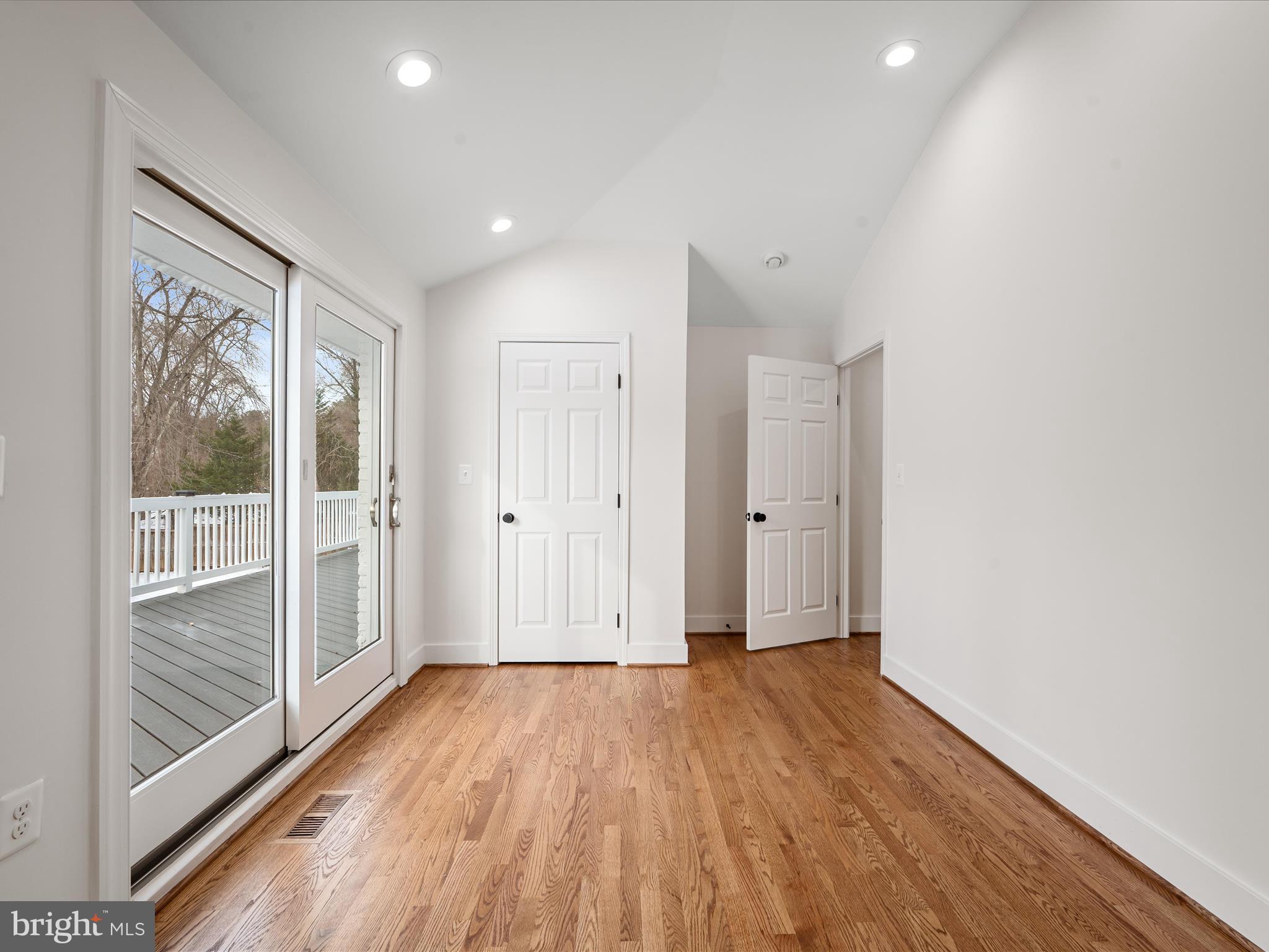 OLIVER ESTATES - Residential