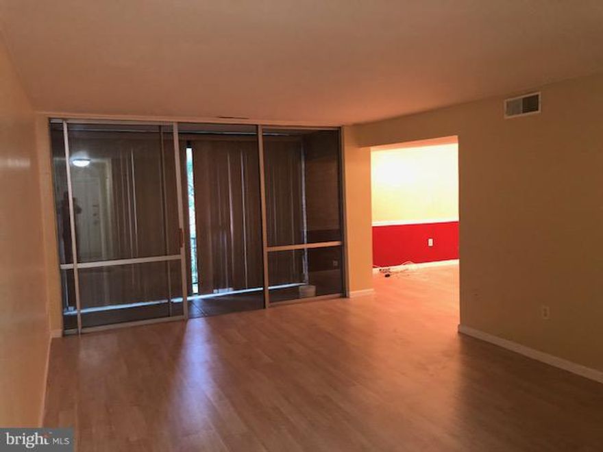 CONDO IN GREENBELT. WOOD FLOOR, ENCLOSED BALCONY, EASY ACCESS TO MAJOR ROUTES, SCHOOLS, EMPLOYMENT AND NASA. SECT. VOUCHER ACCEPTED. ALSO AVAILABLE FOR SALE $165k