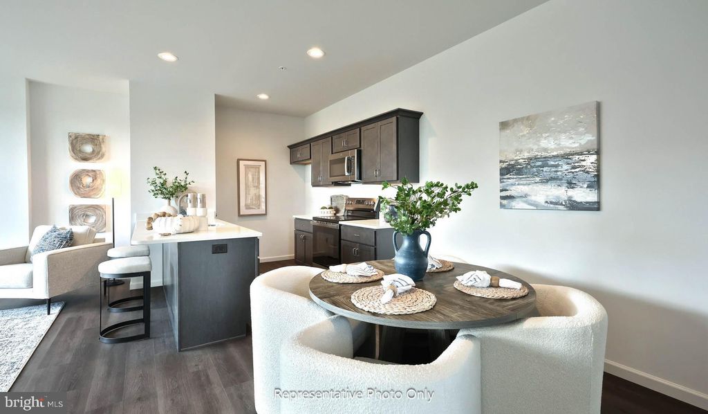 Photo of 32 N Conifer Drive, ELIZABETHTOWN, PA 17022 (MLS # PALA2083822)