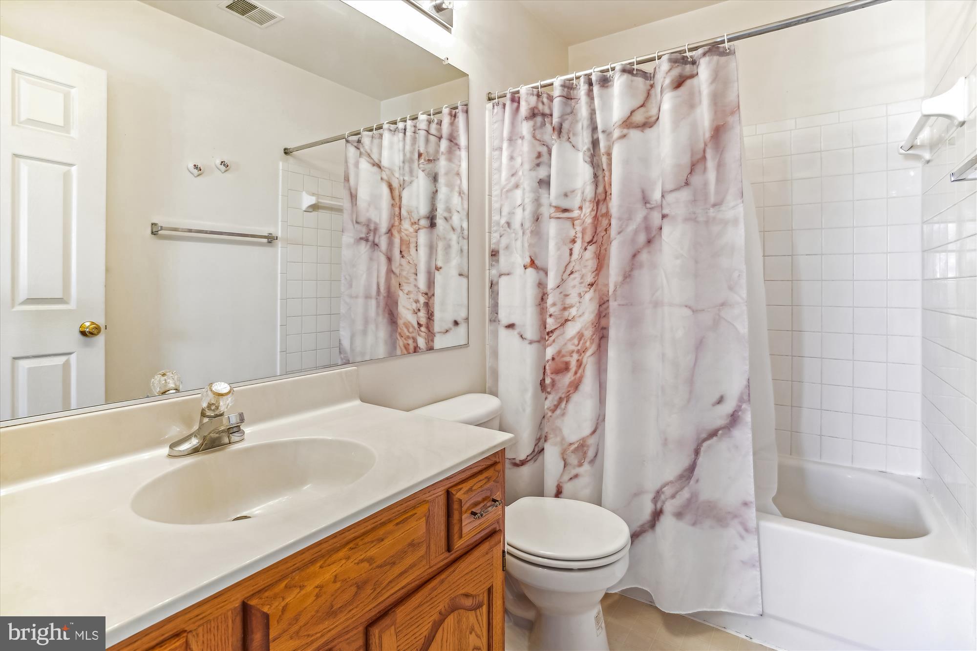 SOUTHBRIDGE - Residential