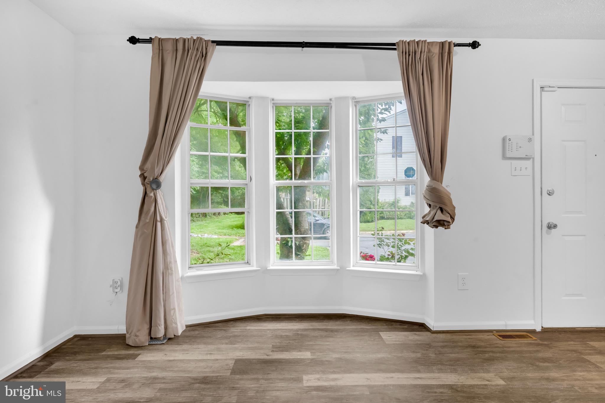 ROBIN MEADOWS - Residential Lease