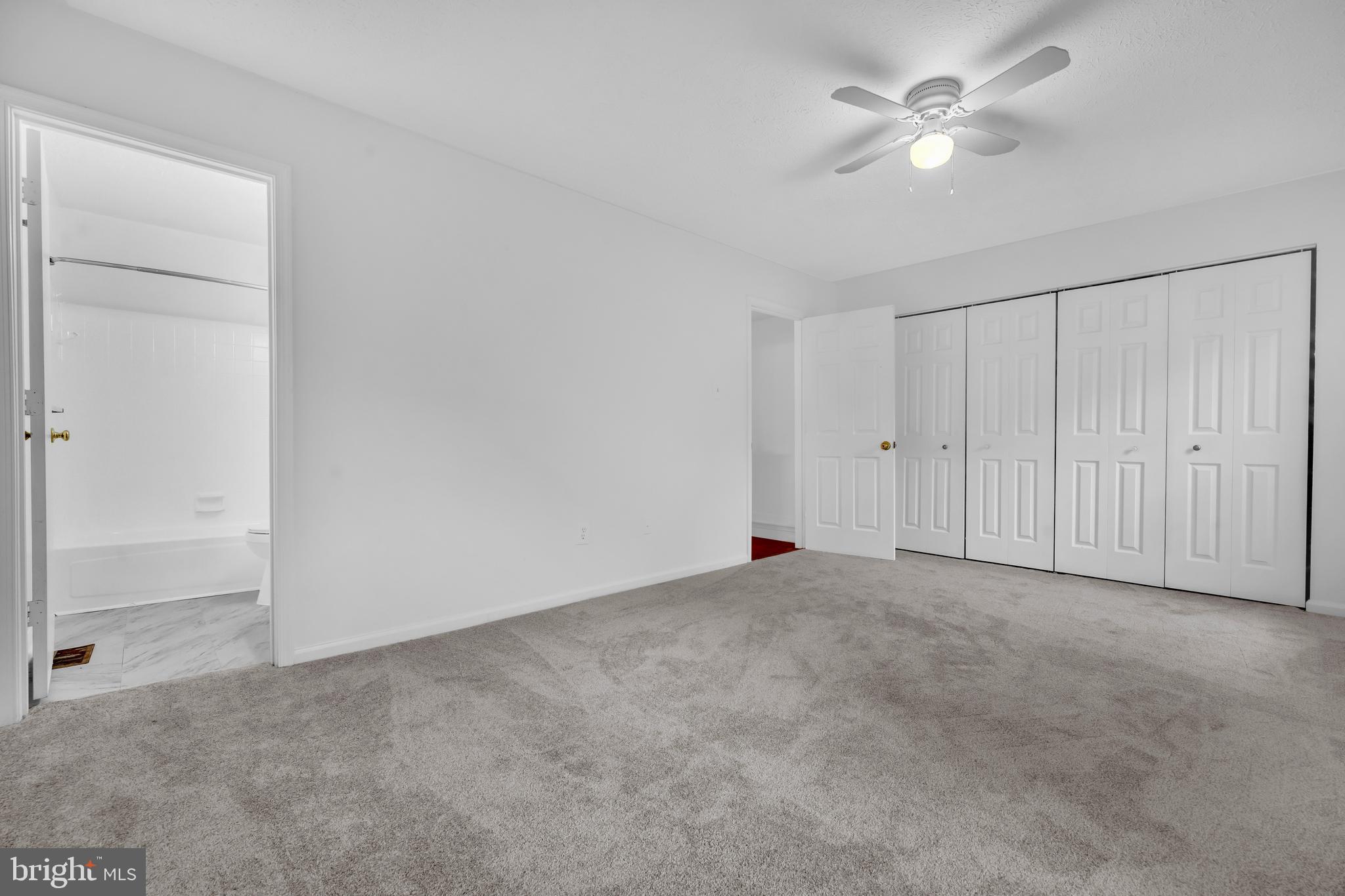 ROBIN MEADOWS - Residential Lease