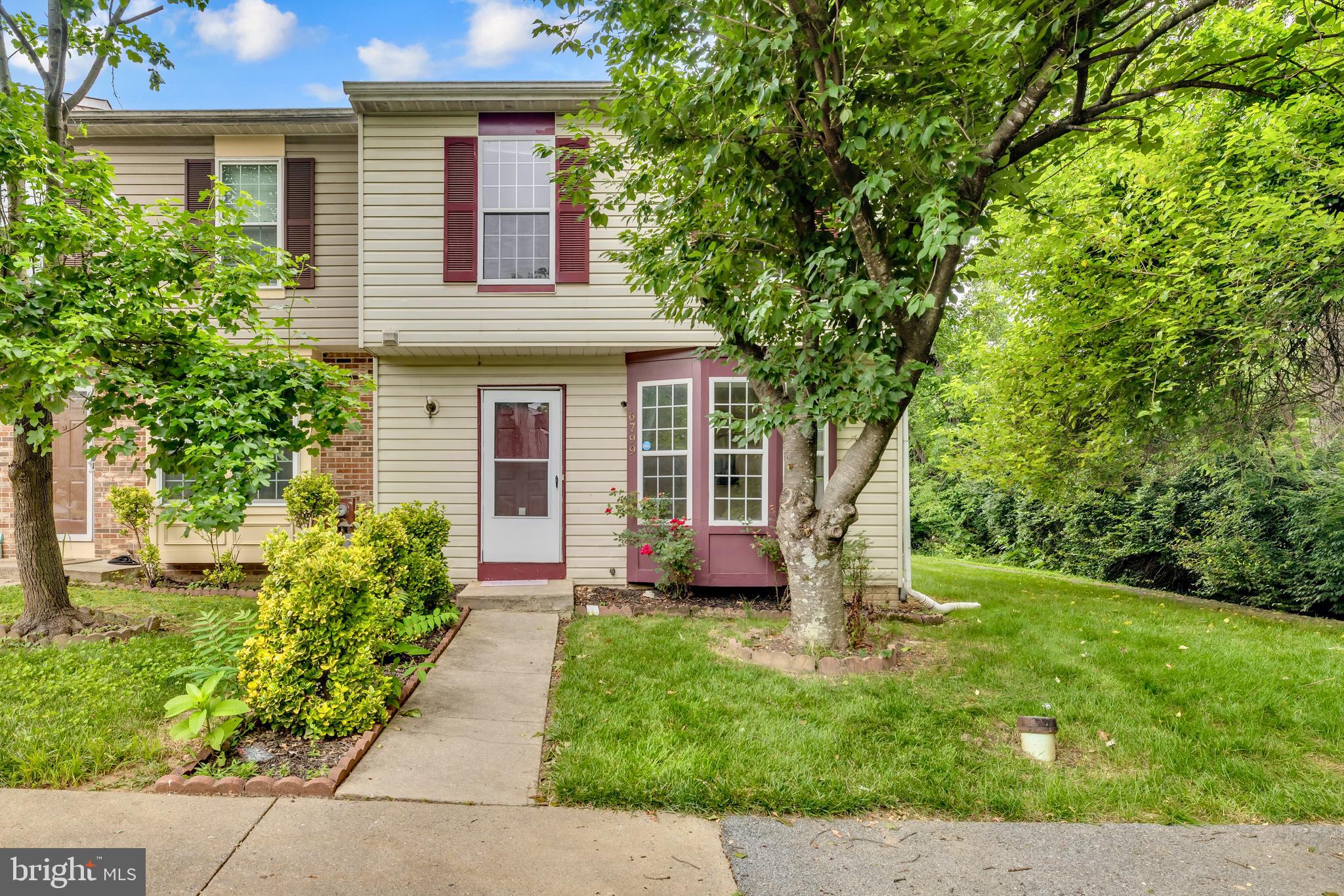 ROBIN MEADOWS - Residential Lease