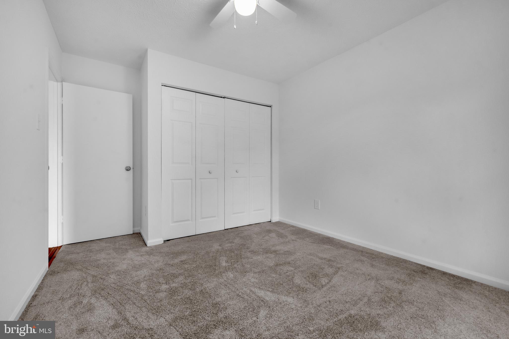 ROBIN MEADOWS - Residential Lease