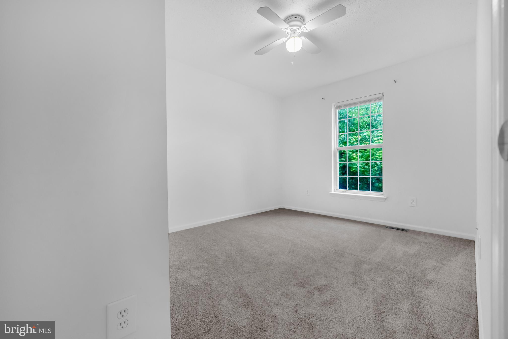 ROBIN MEADOWS - Residential Lease