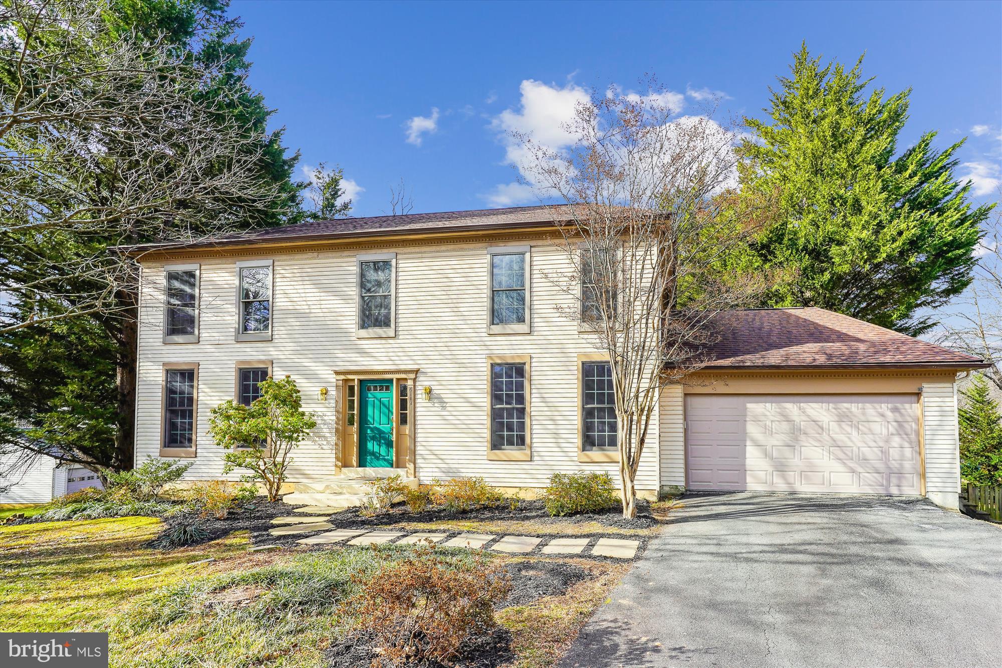 BURKE CENTRE - Residential