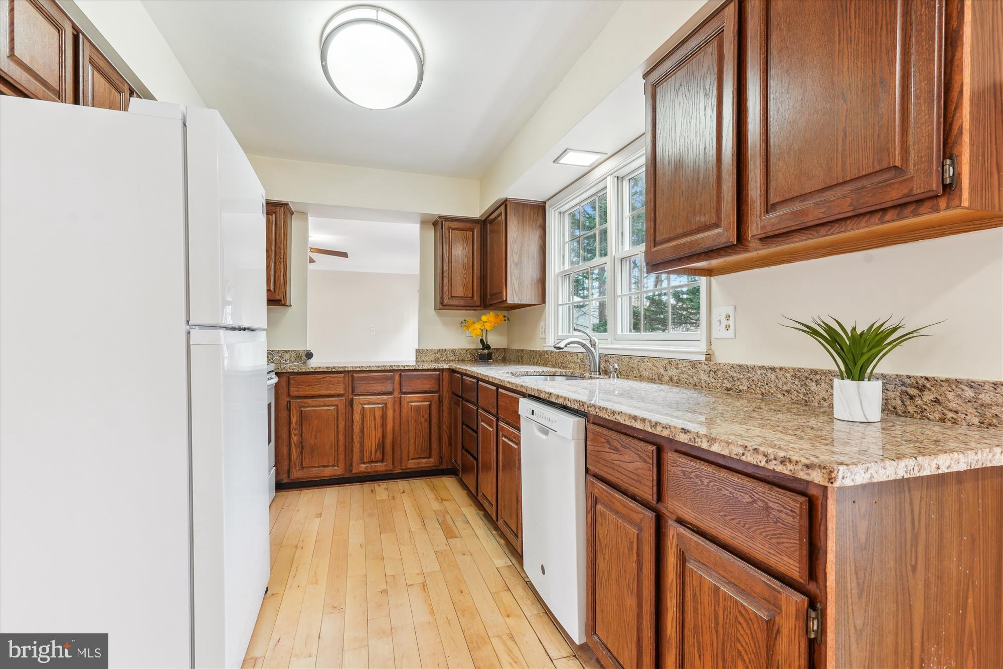 BURKE CENTRE - Residential