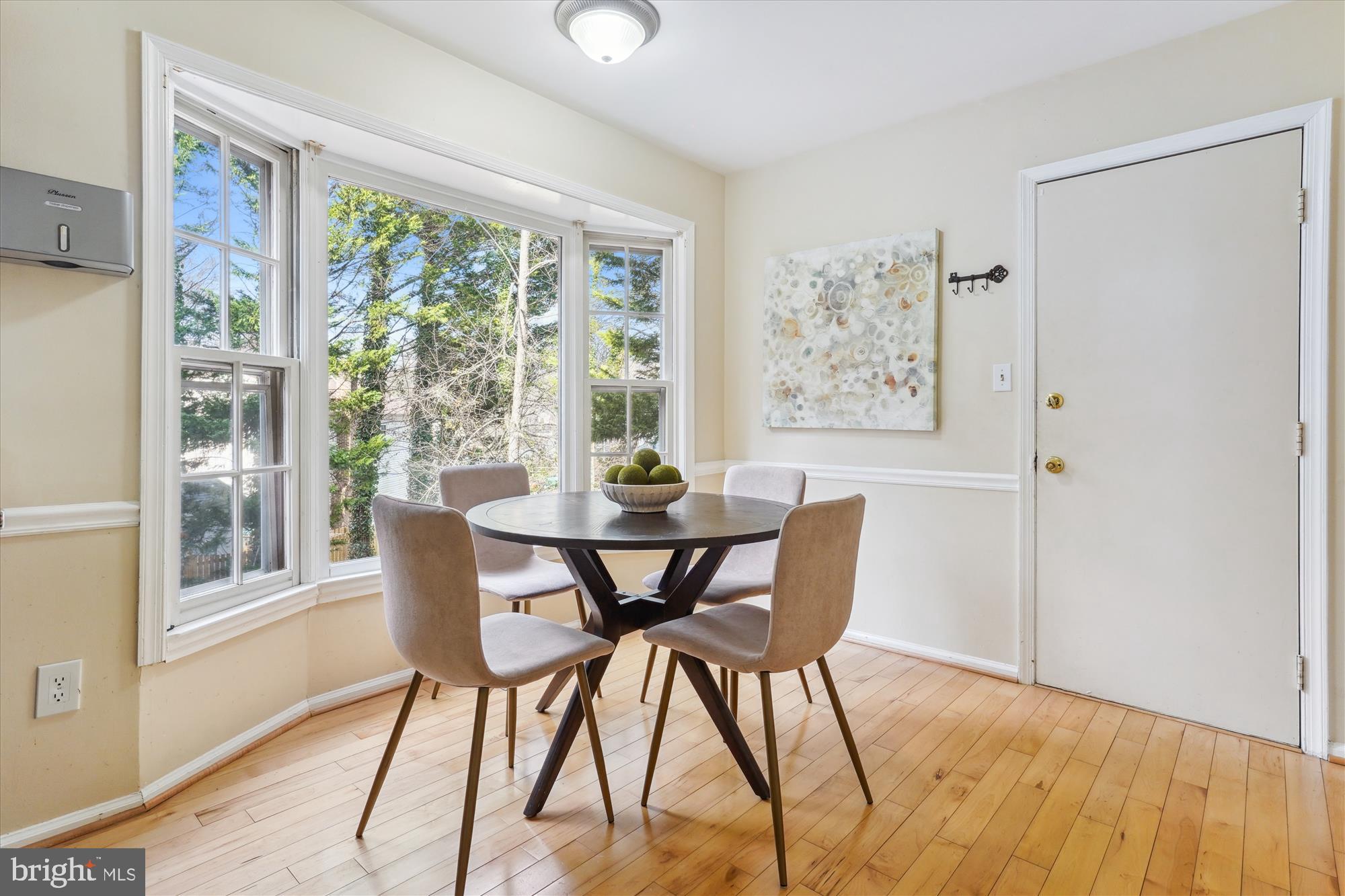 BURKE CENTRE - Residential