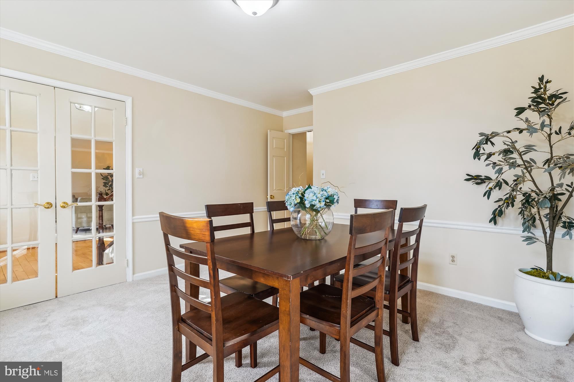 BURKE CENTRE - Residential