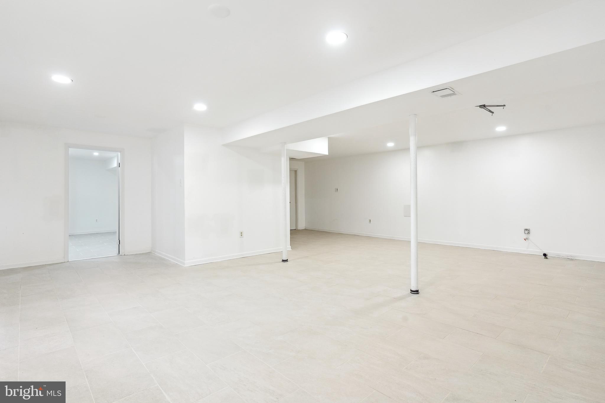 BURKE CENTRE - Residential