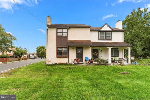 Townhouse For Sale - 102 Walnut Ridge Est Est<br/> POTTSTOWN, PA 19464