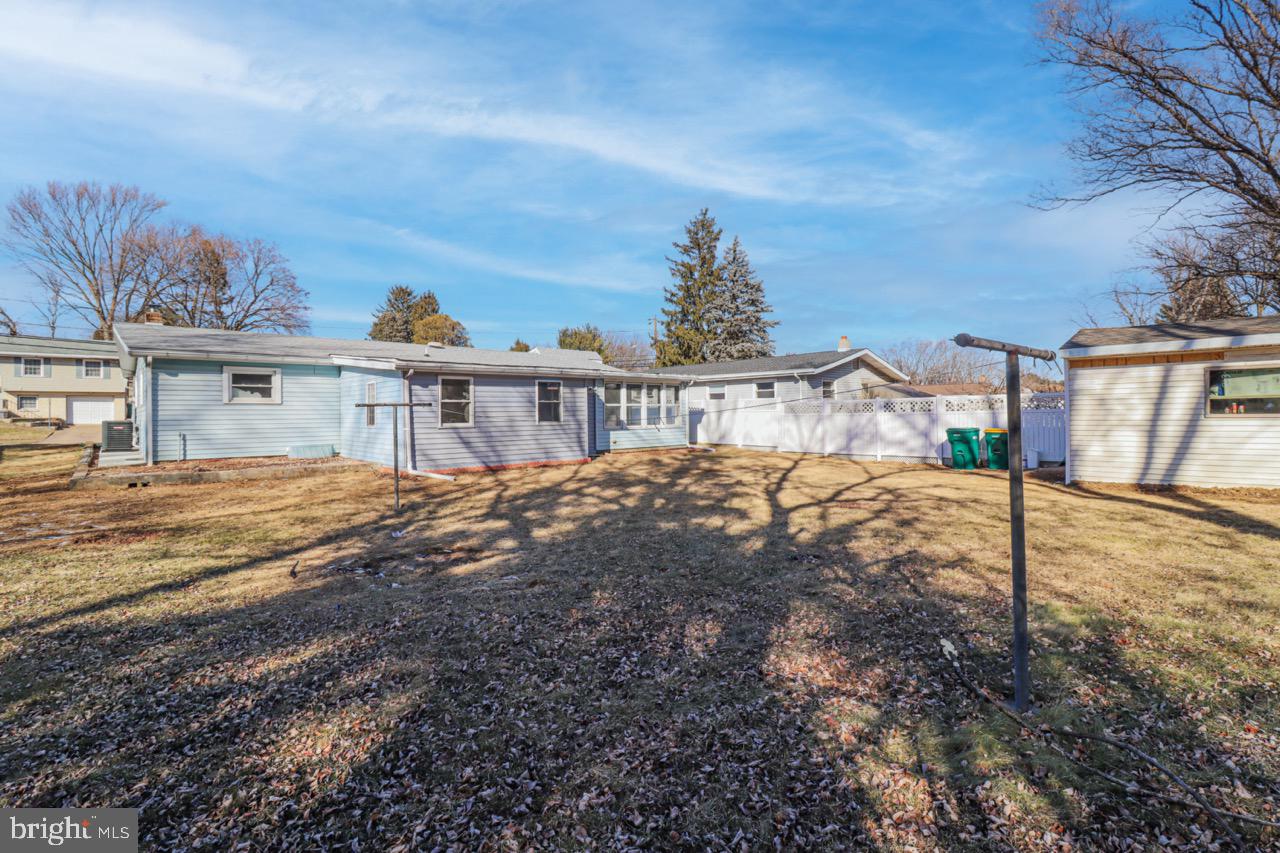 DELBROOK MANOR - Residential