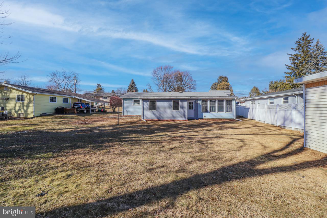 DELBROOK MANOR - Residential