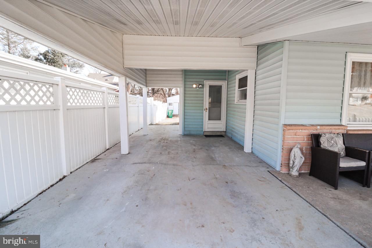 DELBROOK MANOR - Residential