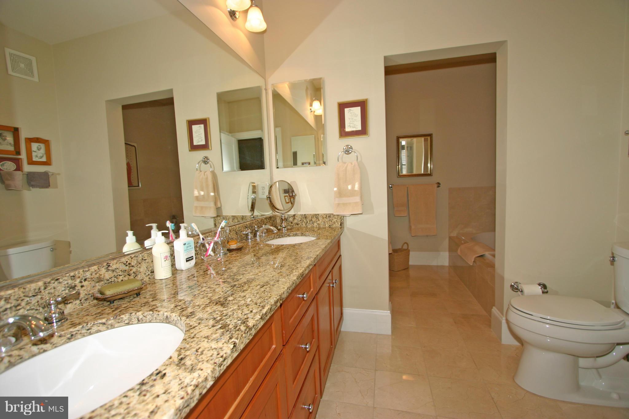 LIBERTY ROW - Residential