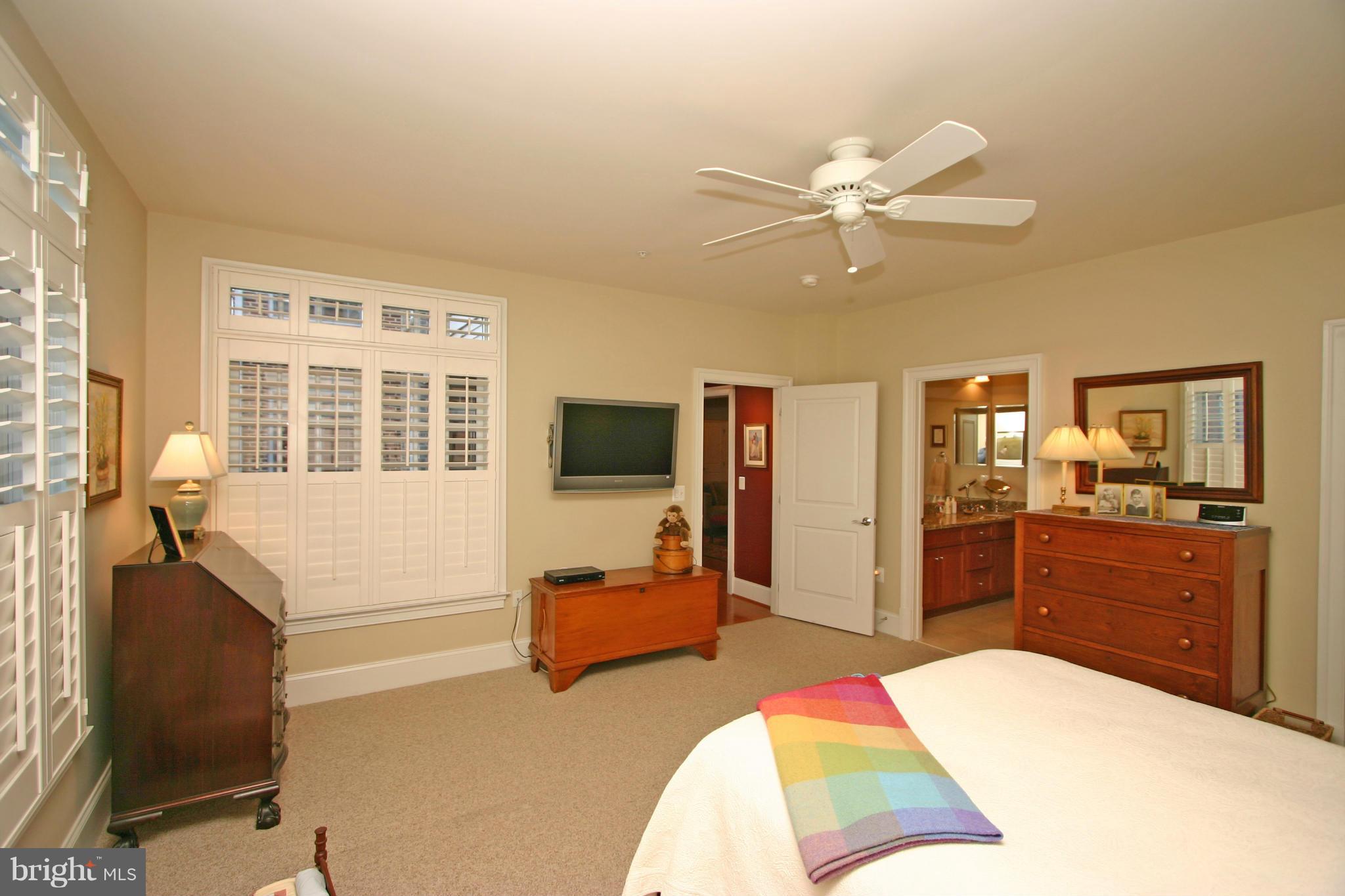 LIBERTY ROW - Residential