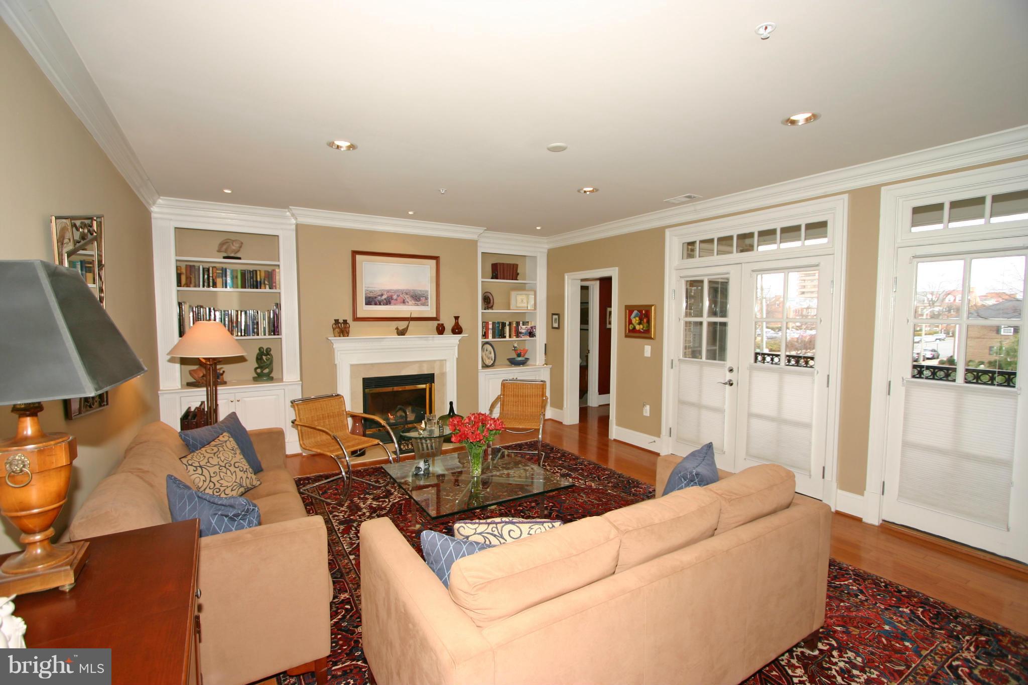 LIBERTY ROW - Residential