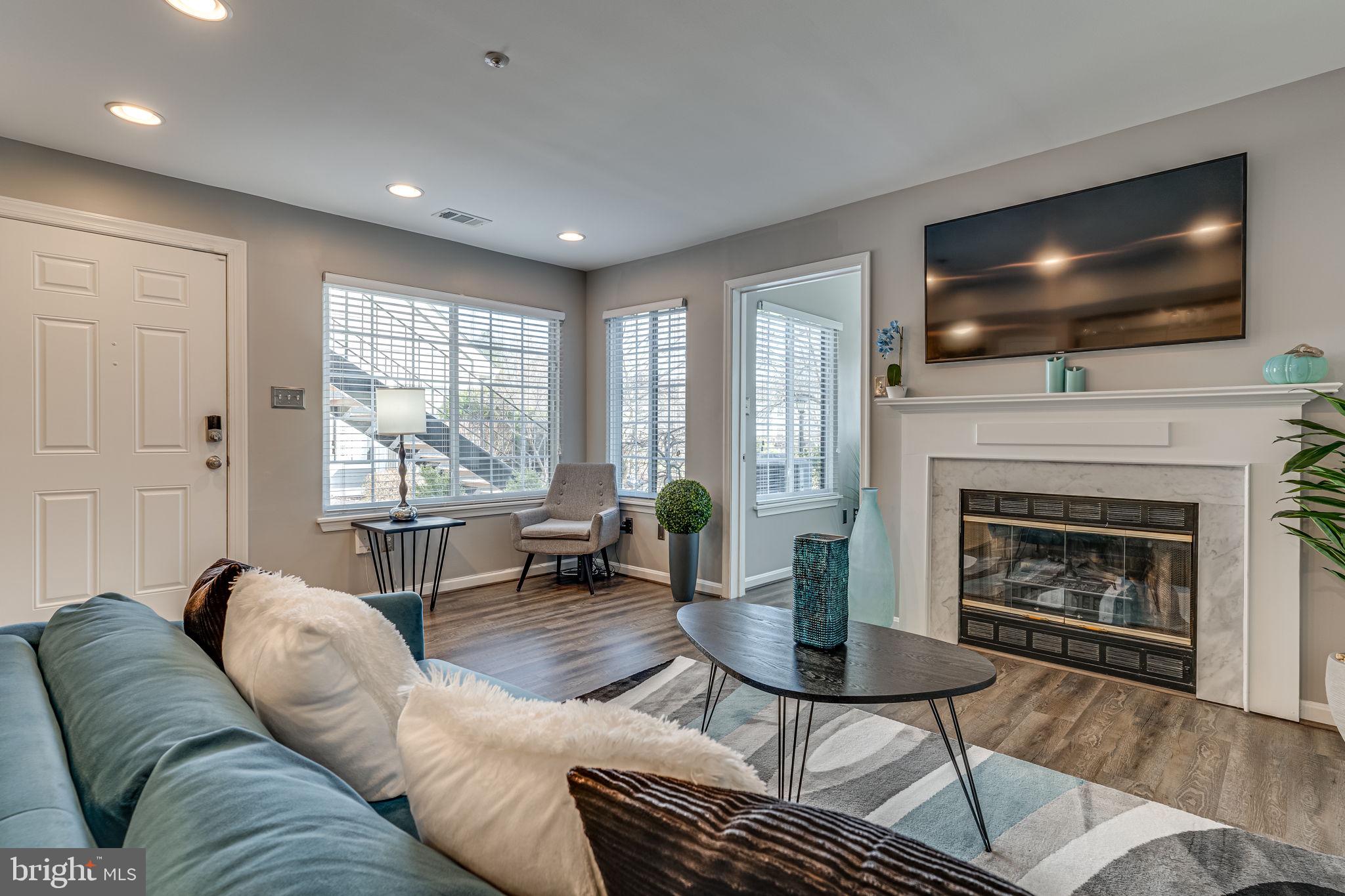 TIERS OF MANCHESTER LAKES - Residential