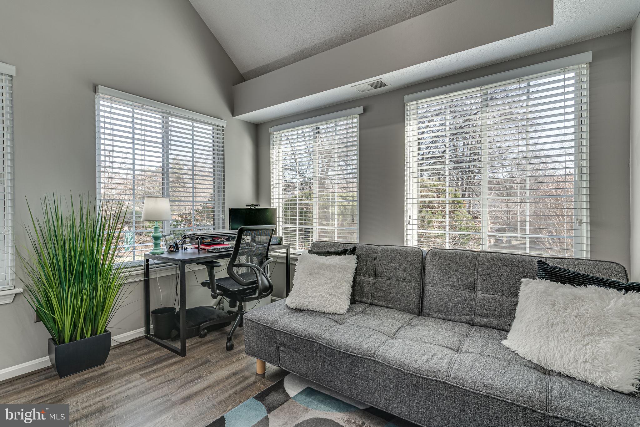 TIERS OF MANCHESTER LAKES - Residential