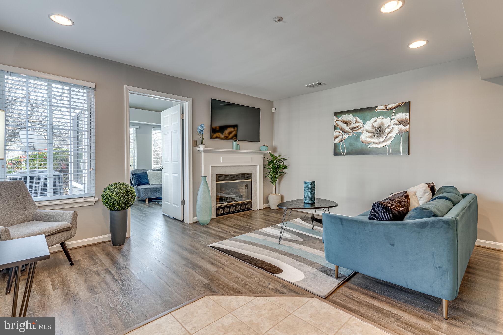 TIERS OF MANCHESTER LAKES - Residential