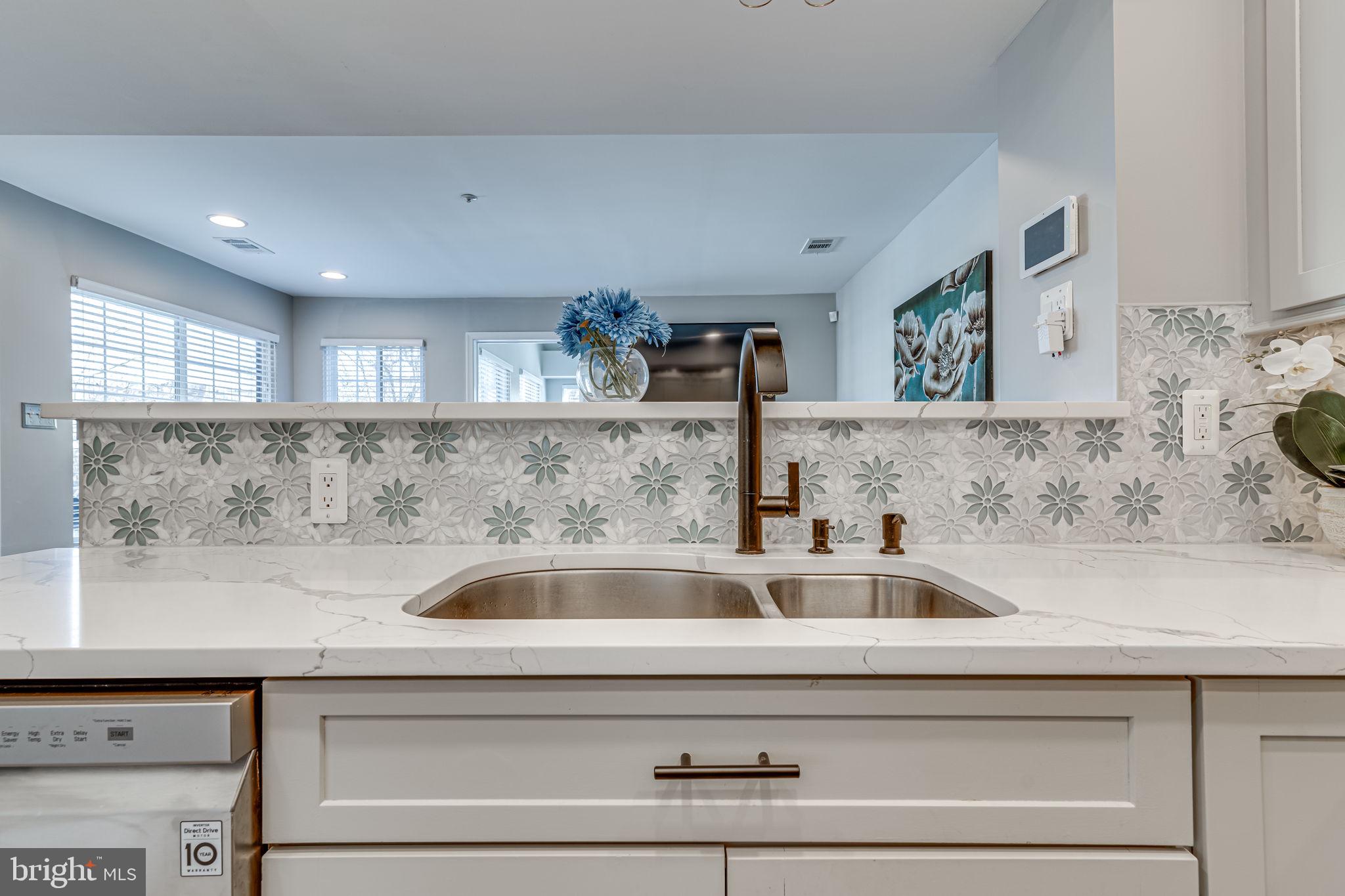 TIERS OF MANCHESTER LAKES - Residential