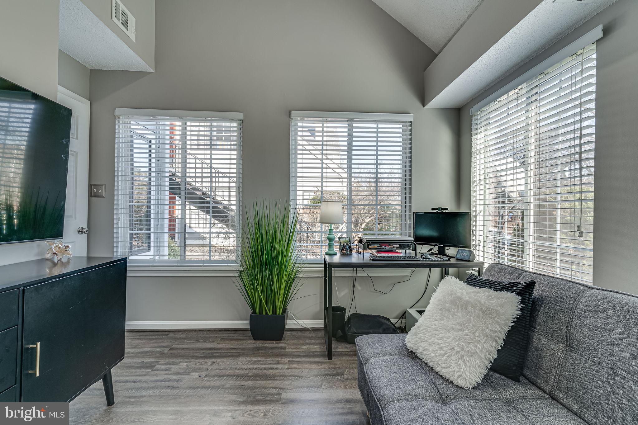 TIERS OF MANCHESTER LAKES - Residential