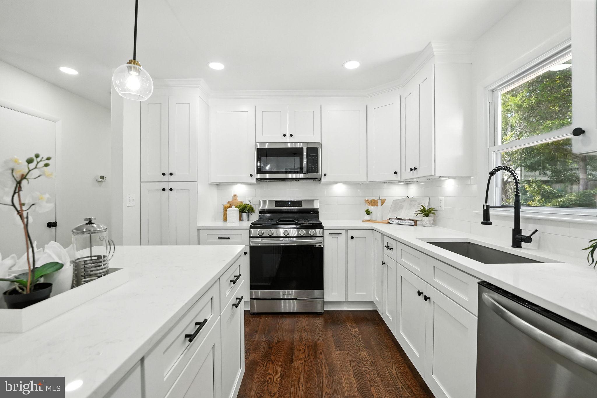 DALE CITY - Residential