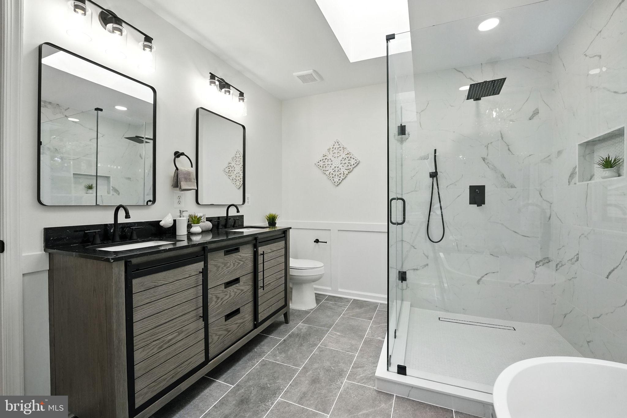 DALE CITY - Residential