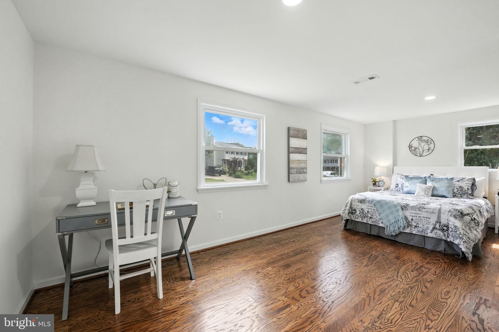 DALE CITY - Residential