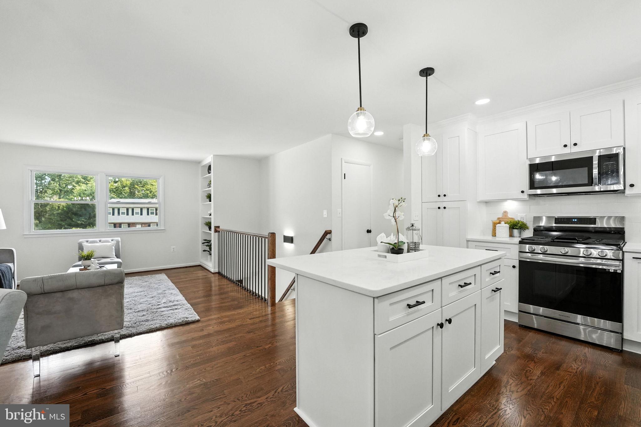 DALE CITY - Residential