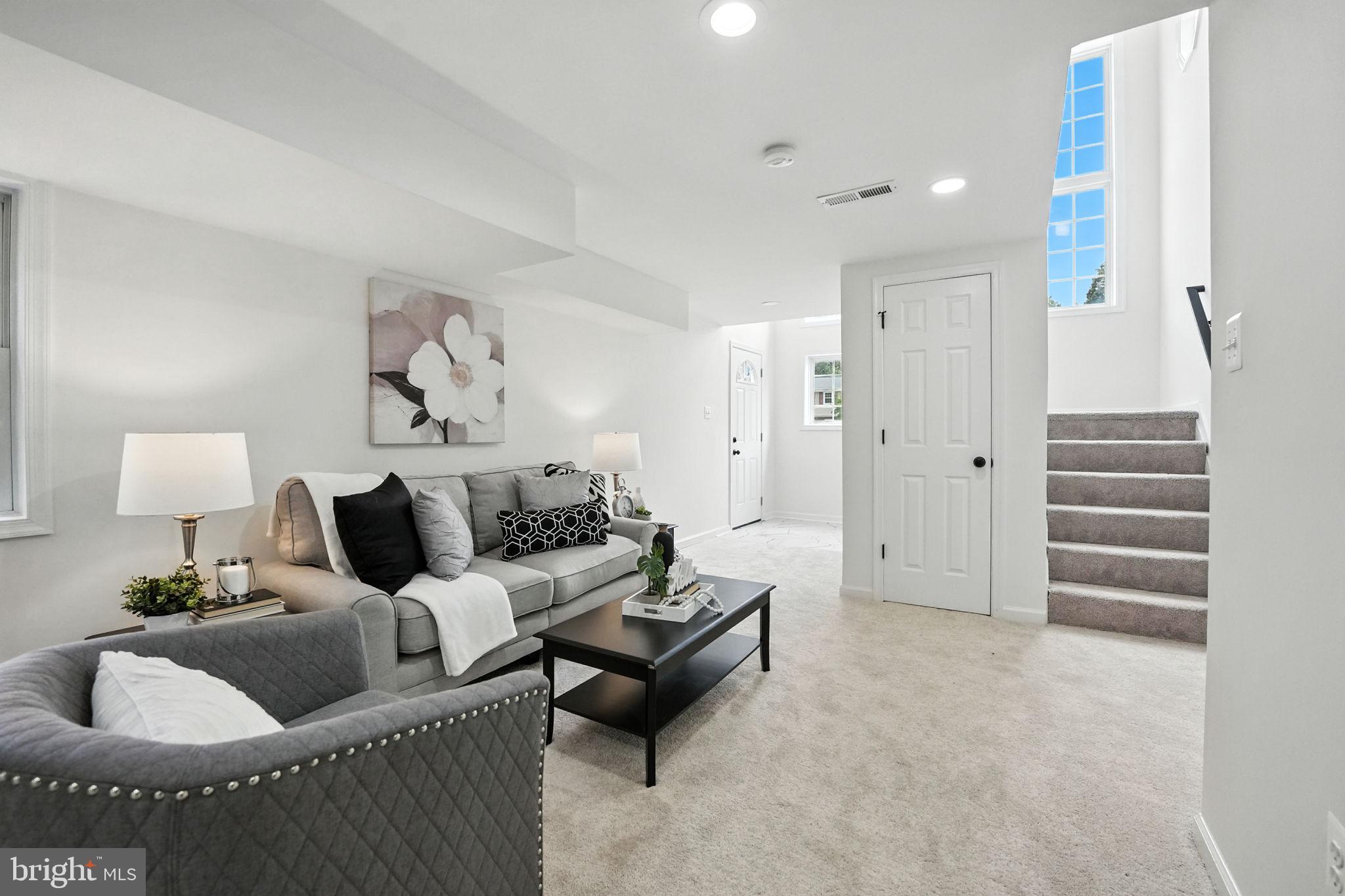 DALE CITY - Residential