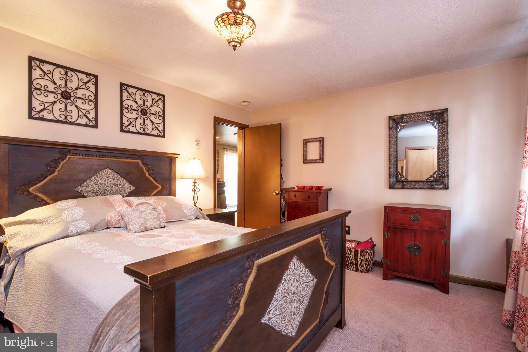 WOODLAND BEACH - Residential