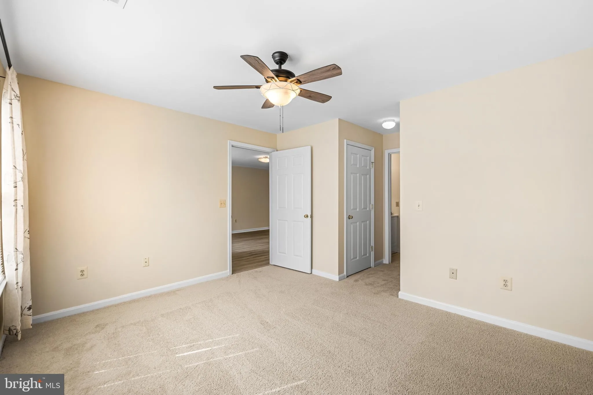 Pikesville, Maryland 21208, United States, 3 Bedrooms Bedrooms, ,2 BathroomsBathrooms,Residential,Pending,21786