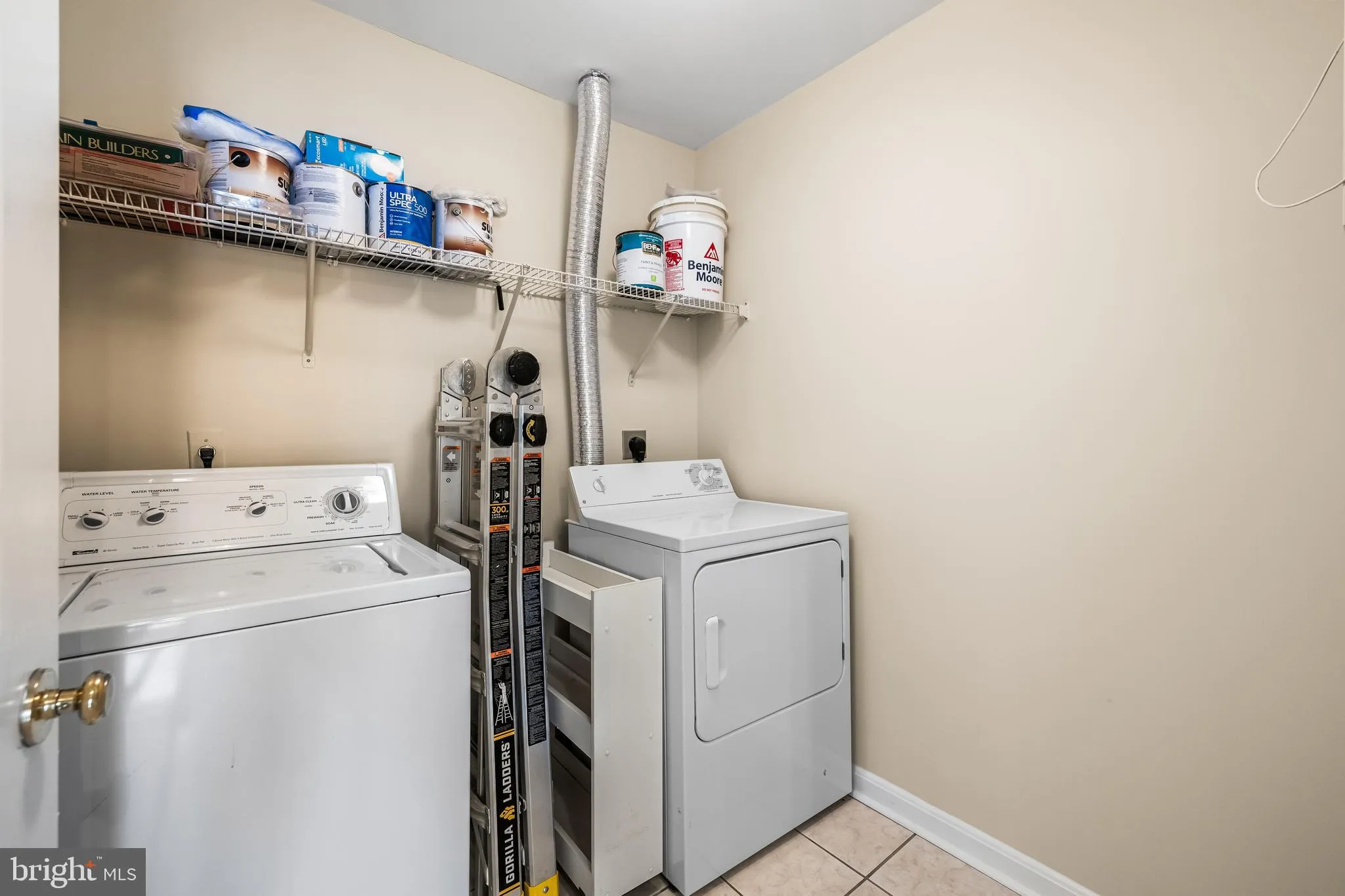 Pikesville, Maryland 21208, United States, 3 Bedrooms Bedrooms, ,2 BathroomsBathrooms,Residential,Pending,21786