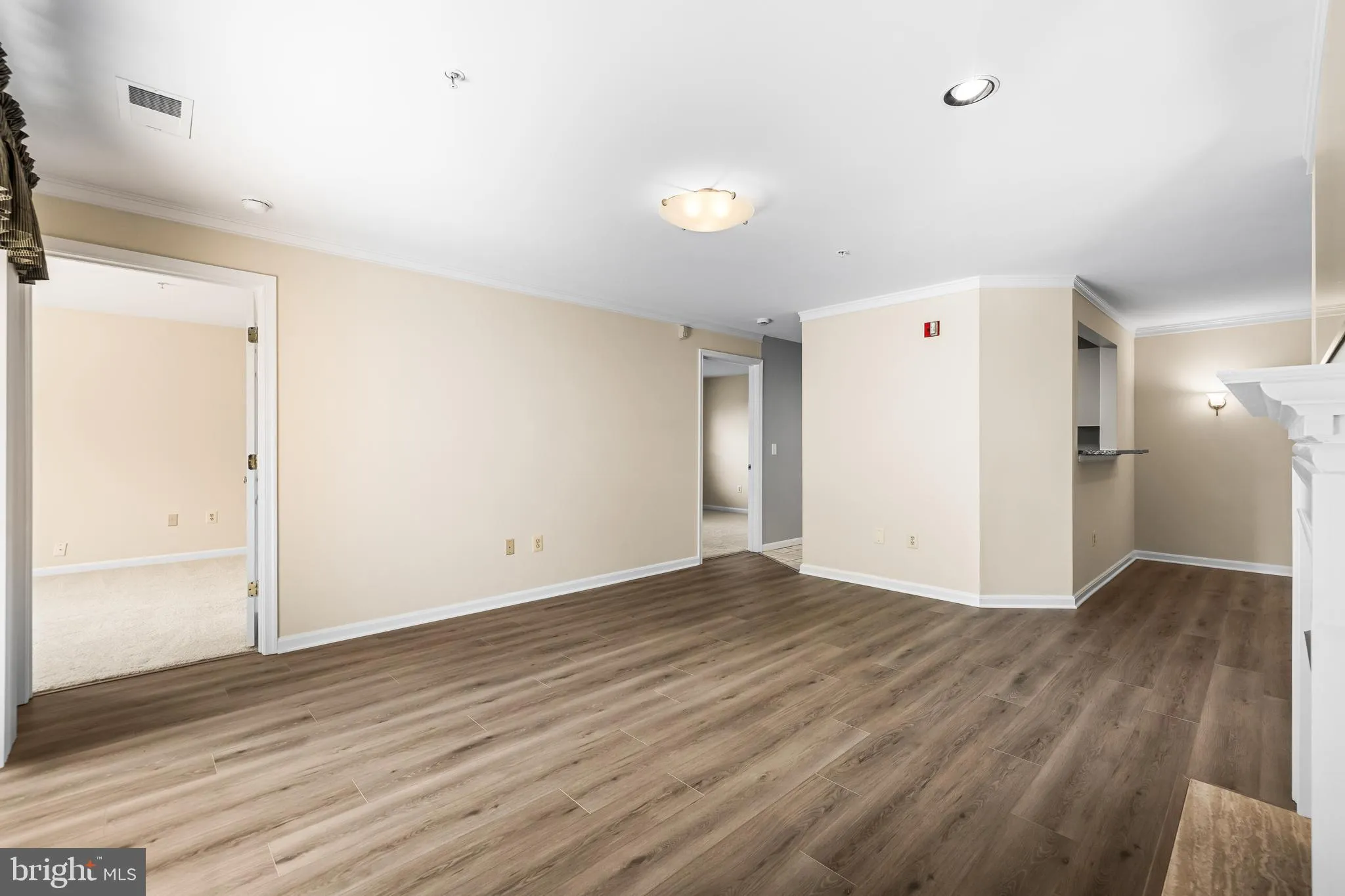 Pikesville, Maryland 21208, United States, 3 Bedrooms Bedrooms, ,2 BathroomsBathrooms,Residential,Pending,21786