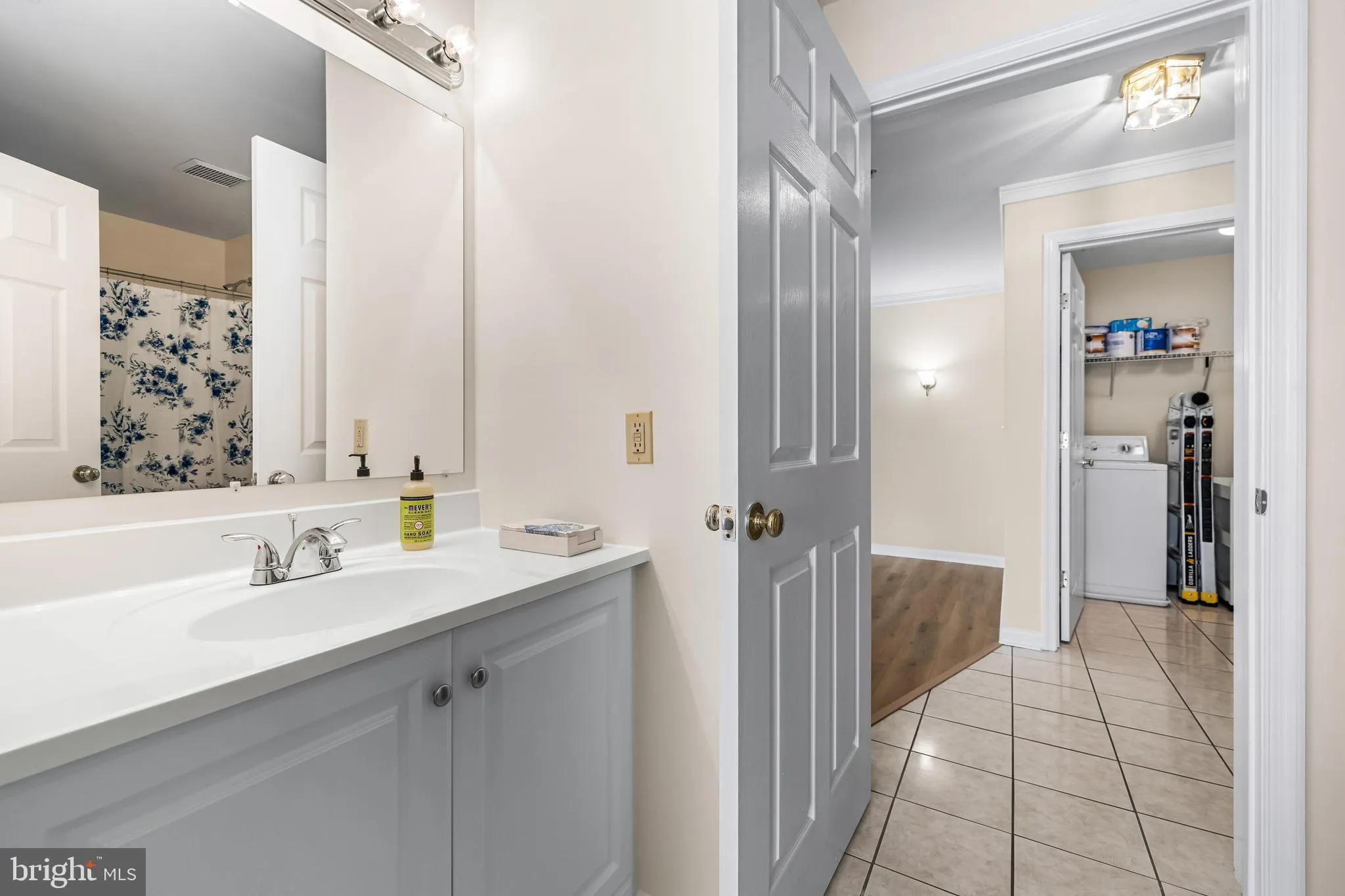 Pikesville, Maryland 21208, United States, 3 Bedrooms Bedrooms, ,2 BathroomsBathrooms,Residential,Pending,21786