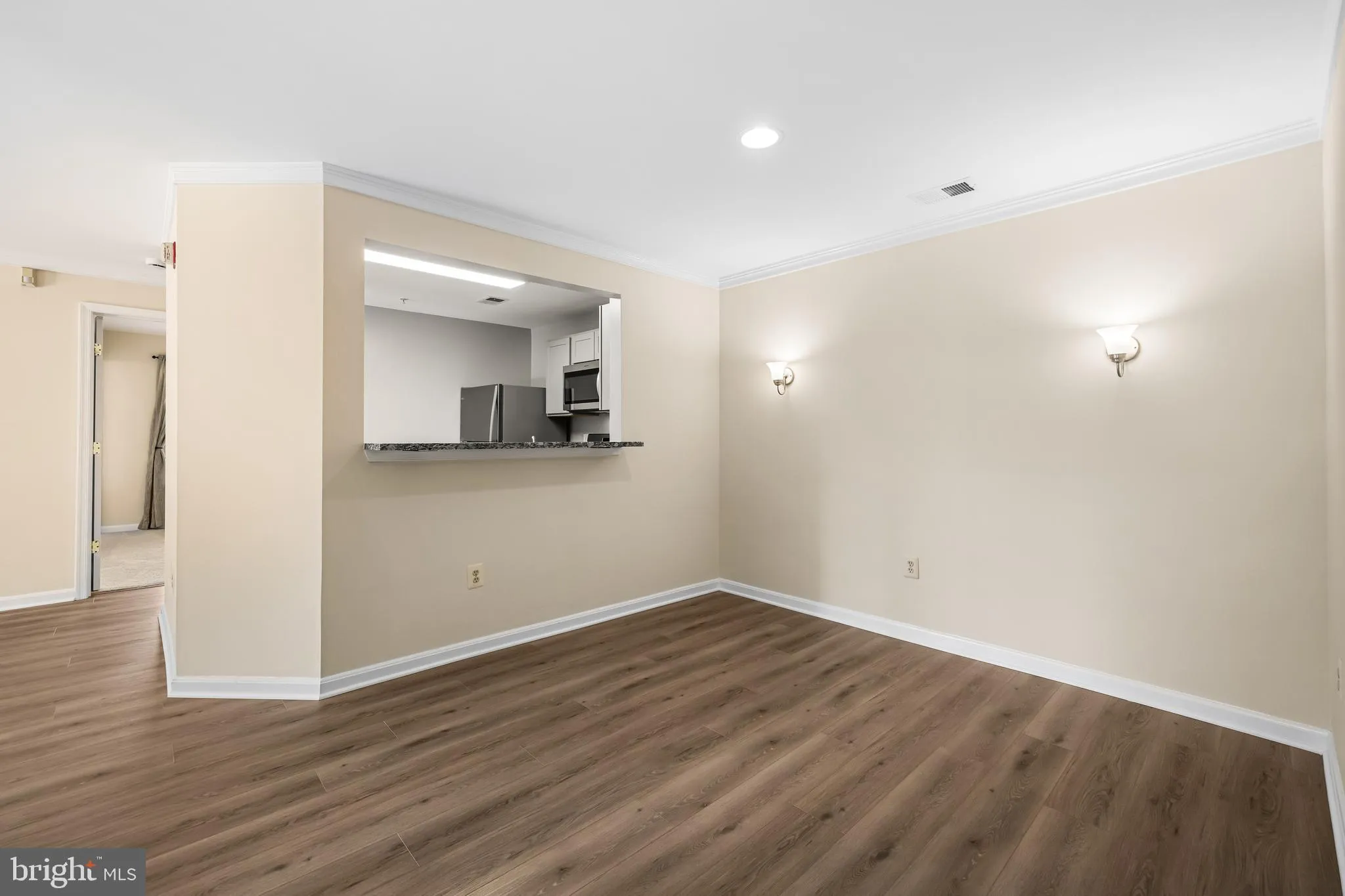 Pikesville, Maryland 21208, United States, 3 Bedrooms Bedrooms, ,2 BathroomsBathrooms,Residential,Pending,21786