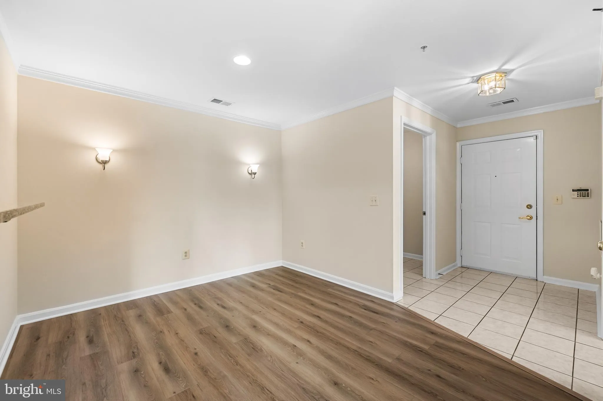 Pikesville, Maryland 21208, United States, 3 Bedrooms Bedrooms, ,2 BathroomsBathrooms,Residential,Pending,21786