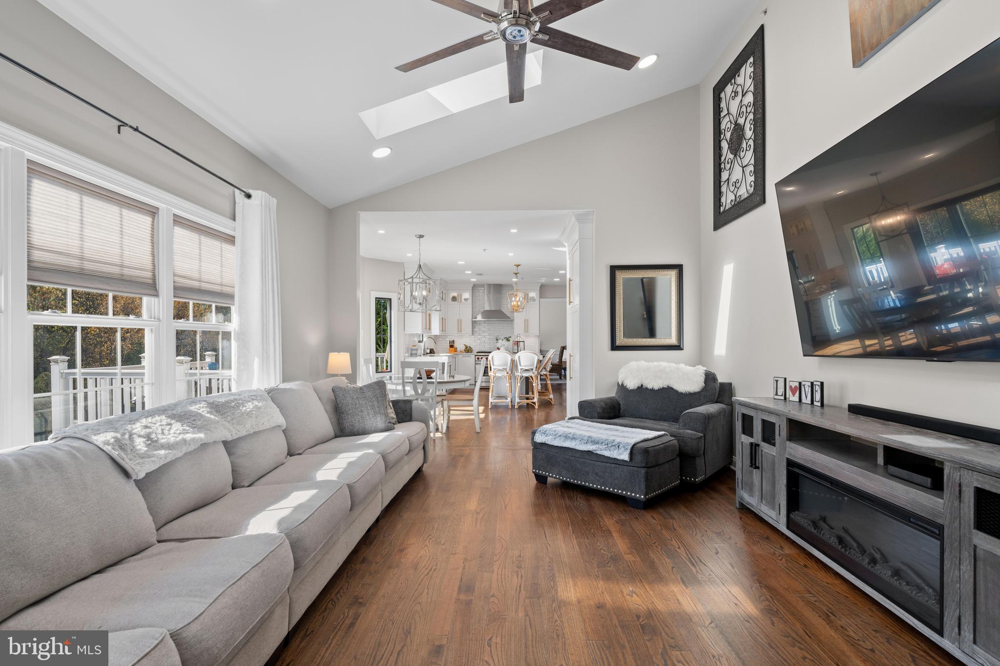 ESTATES AT WARRINGTON RIDGE - Residential