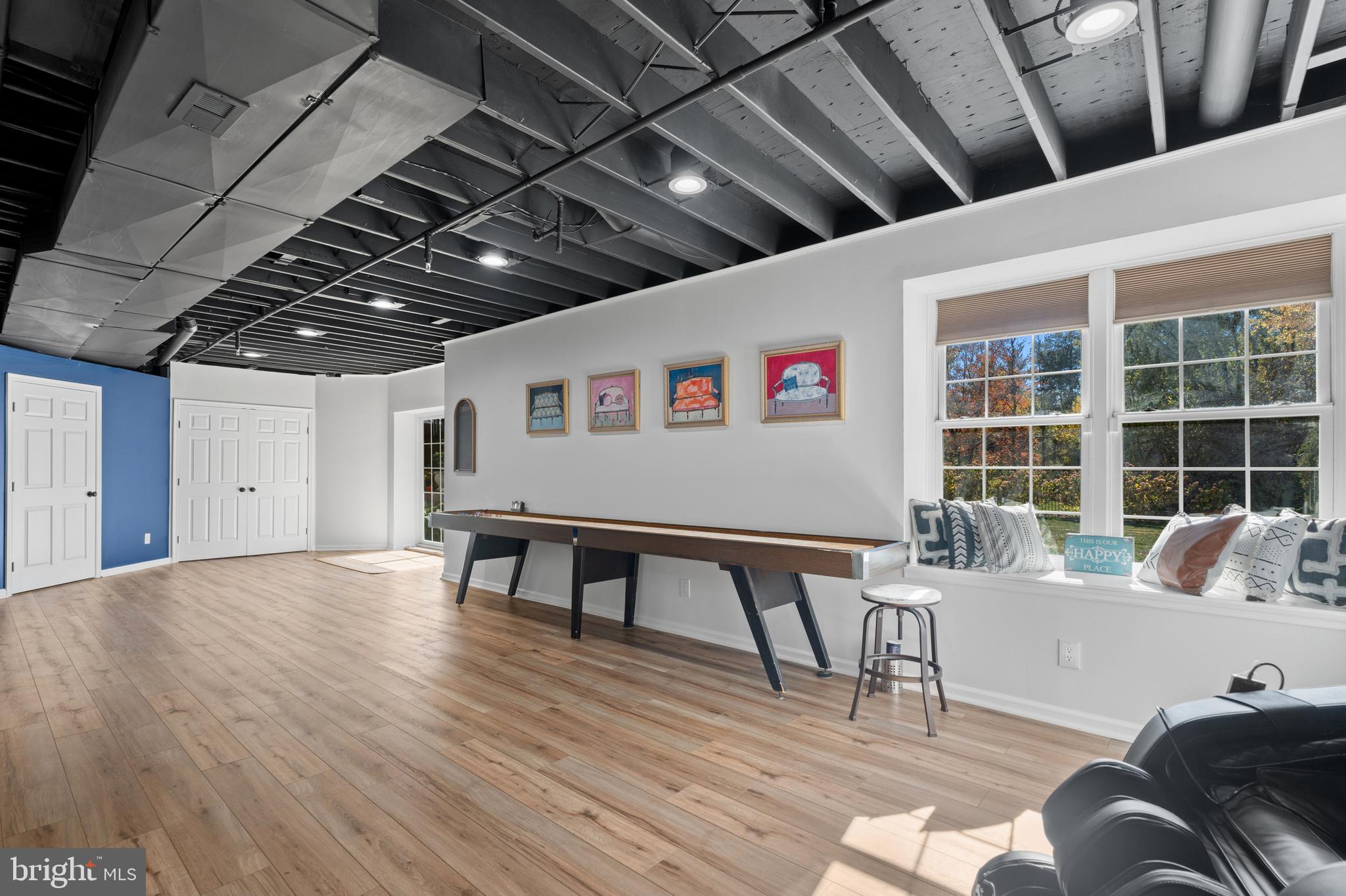 ESTATES AT WARRINGTON RIDGE - Residential