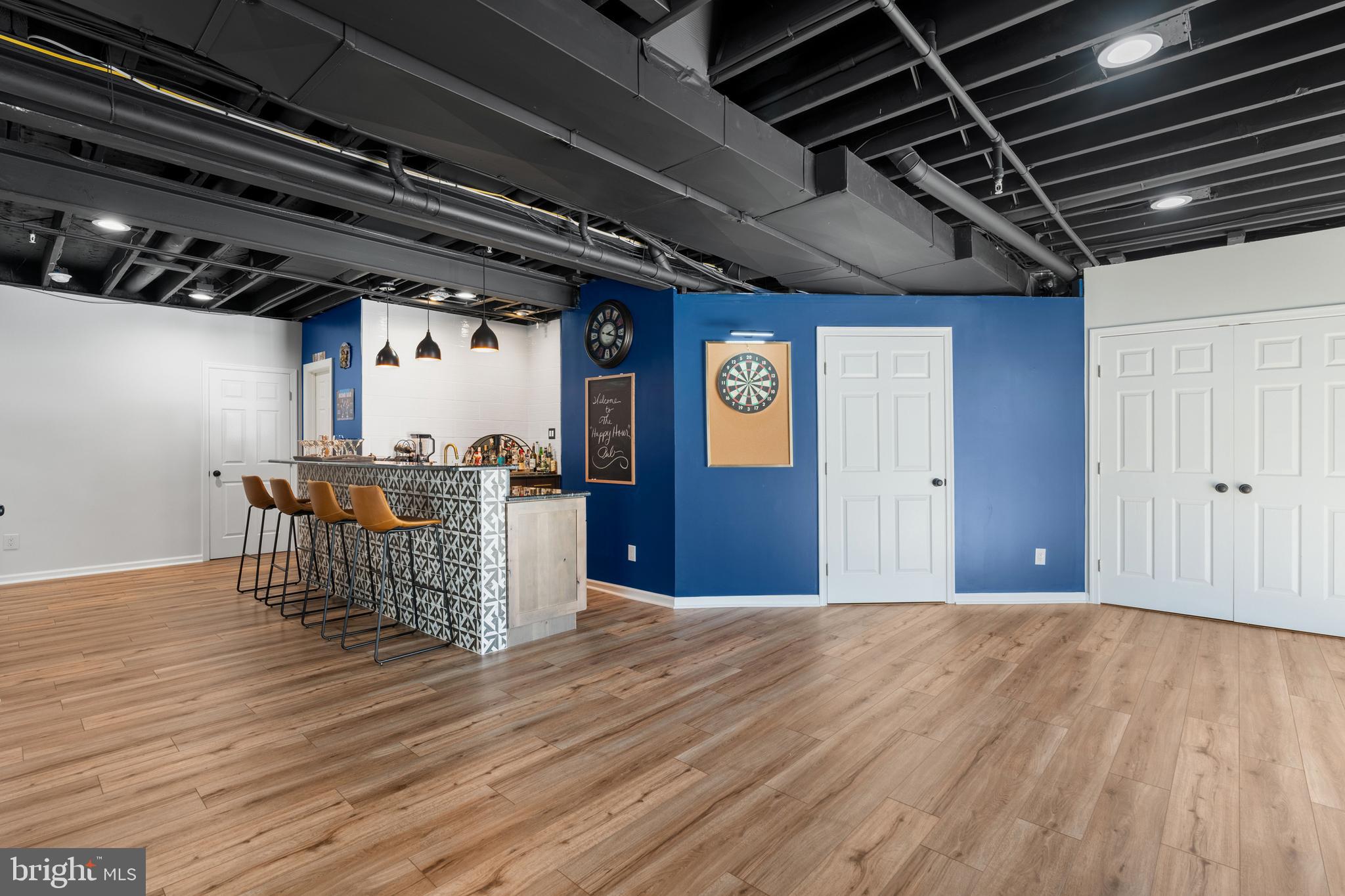 ESTATES AT WARRINGTON RIDGE - Residential