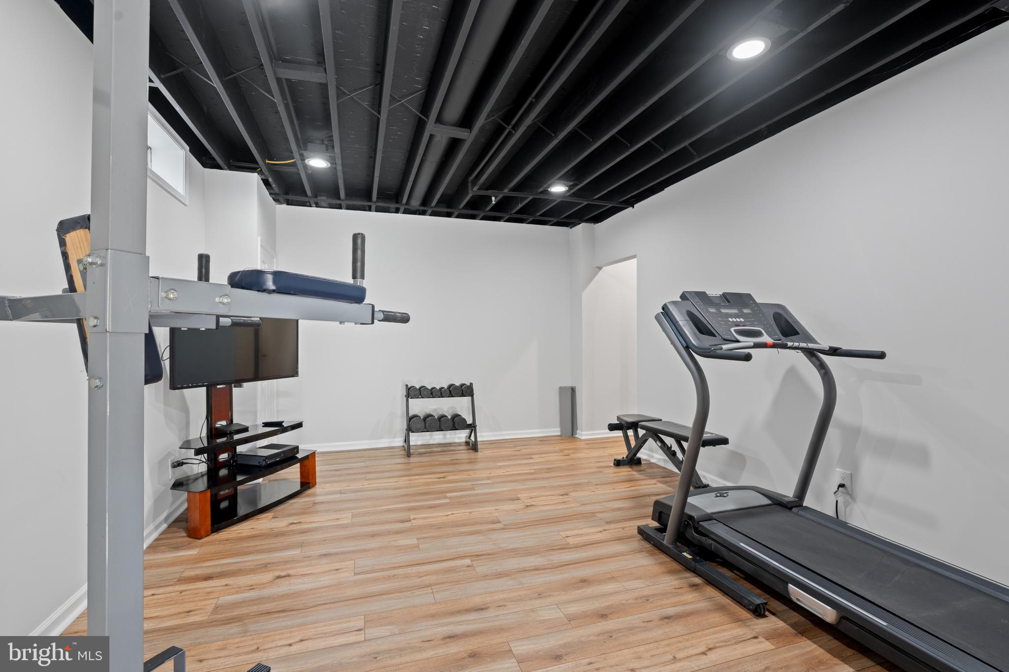 ESTATES AT WARRINGTON RIDGE - Residential